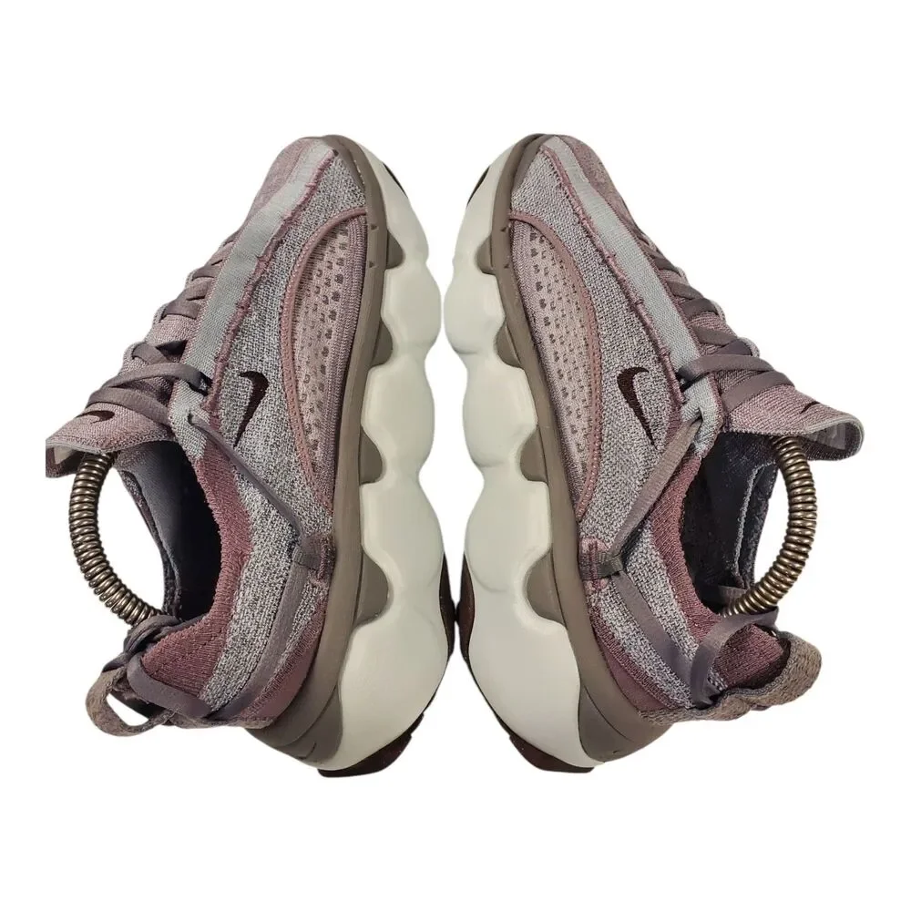 NIKE Shoes FLYKNIT BLOOM Womens Size 9 Taupe Grey Running Sneaker FD2149-200